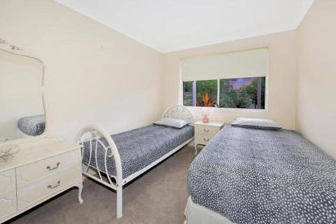 Hook Wine & Sinker Hervey Bay - Your Accommodation 3