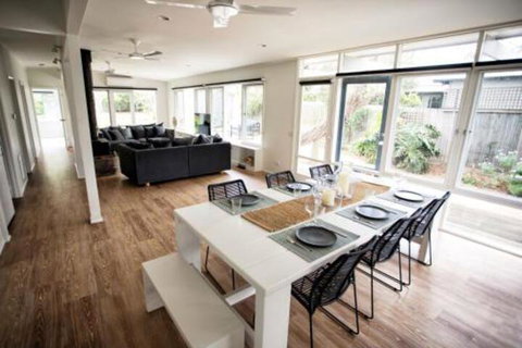 LONSDALE On GLANEUSE - Your Accommodation 0