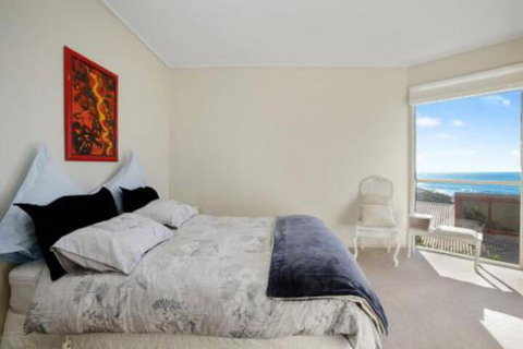 PANORAMA VIEWS Spectacular Ocean Views - Your Accommodation 5