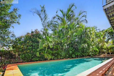 Fabulous Pet Friendly Family Home - 3 Carribean Court - Your Accommodation 0