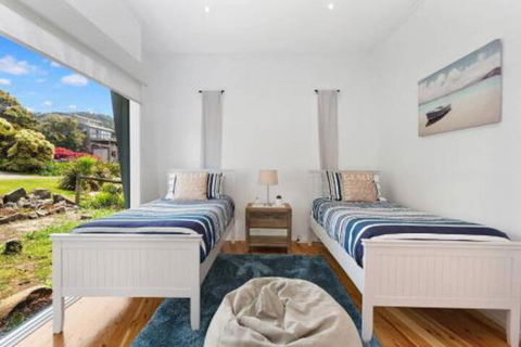 COASTAL HAVEN Panoramic Ocean Views - Your Accommodation 5