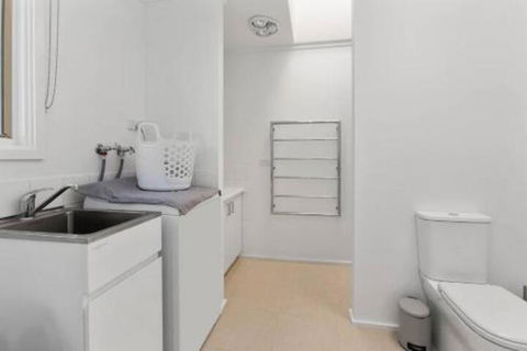 COASTAL HAVEN Panoramic Ocean Views - Your Accommodation 6