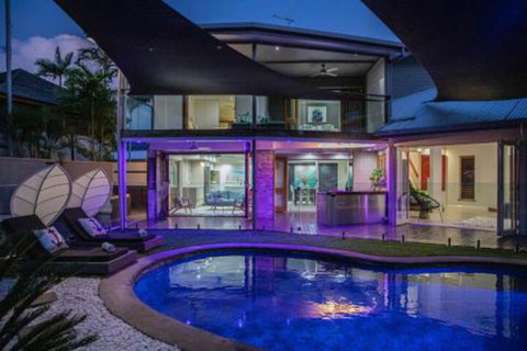 Absolute Lakefront Port Douglas - Your Accommodation 6