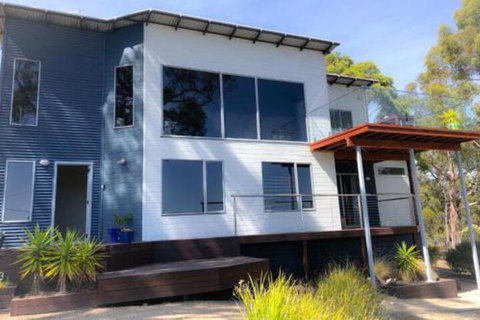 BAY Of FIRES BEACH SHACK Ocean Views From A Modern Beachhouse - Your Accommodation 0