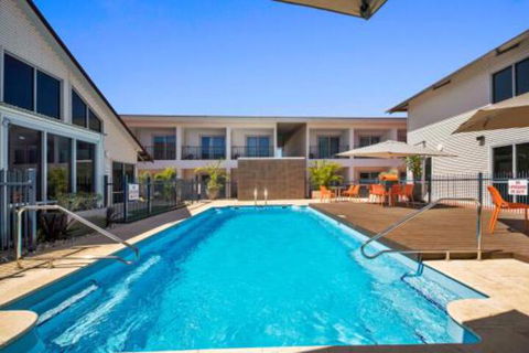 Velocity Motel & Bistro WA - Your Accommodation 4
