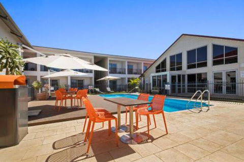 Velocity Motel & Bistro WA - Your Accommodation 7
