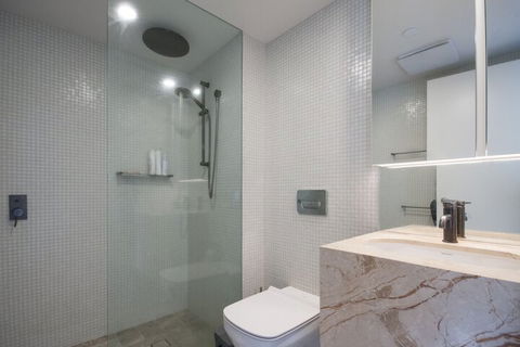 Modern Potts Point Apartment In Omnia - Your Accommodation 6