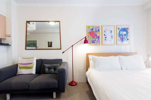Amazing Studio With Pool In Central Sydney - Your Accommodation 4