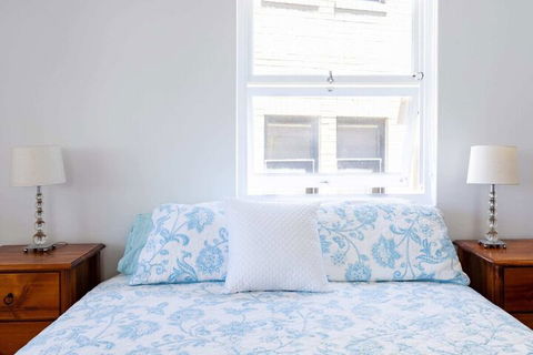 Garden Style Apartment In Prime Location - Your Accommodation 2