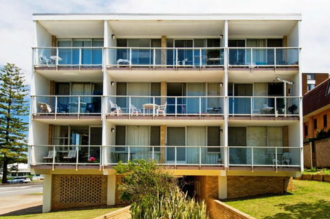 Ocean Court 1 13 Lord Street - Your Accommodation 2
