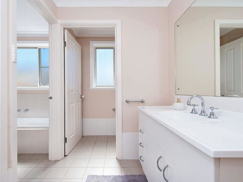 Townhouse On Tomaree 6 / 26 - Your Accommodation 6