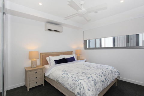 Drift Apartments Unit 406 - Your Accommodation 3