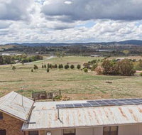 The Daydawn Dairy Perched High Simple Living  What a View - Your Accommodation