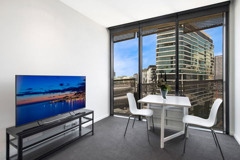 FARINA, 1BDR Docklands Apartment - Your Accommodation 6