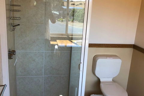 Alpine Stag Lodge Unit 1 - Your Accommodation 5