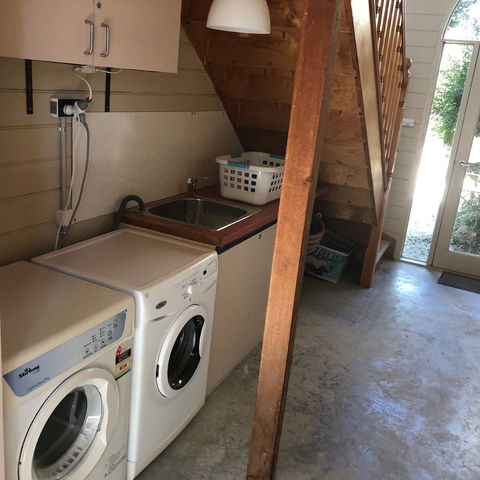 Alpine Stag Lodge House - Your Accommodation 1