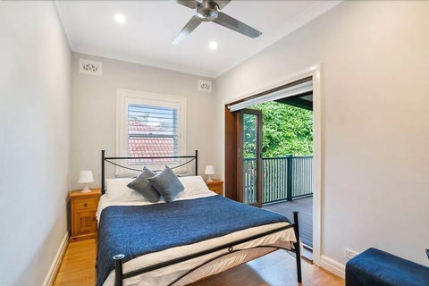 The Apartment Service CLOVY - Your Accommodation 1
