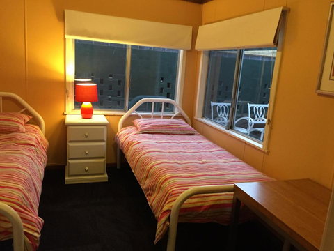 Gabbadah Beach House - Your Accommodation 3