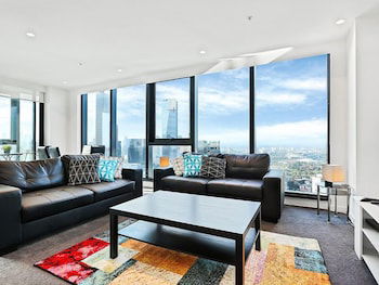 MJ Shortstay Apartments - Platinum Tower - Your Accommodation 6