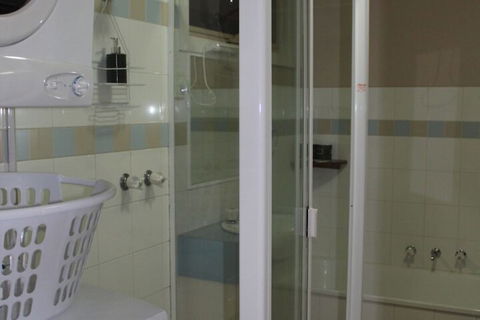 Australian Home Away At Box Hill 2 Bedroom - Your Accommodation 4