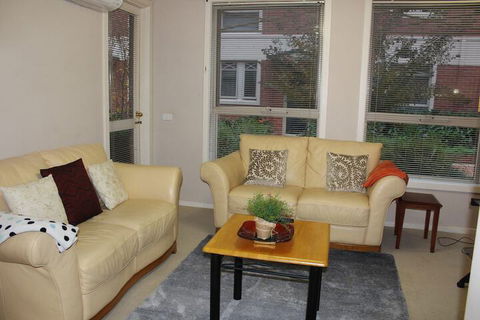 Australian Home Away At Box Hill 2 Bedroom - Your Accommodation 5