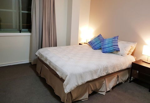 Darling Harbour Modern 1 Bedroom Apartment - Your Accommodation 4