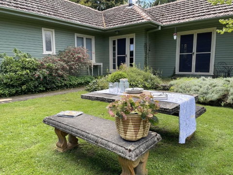 GOWAN ROSS COTTAGE - Your Accommodation 1