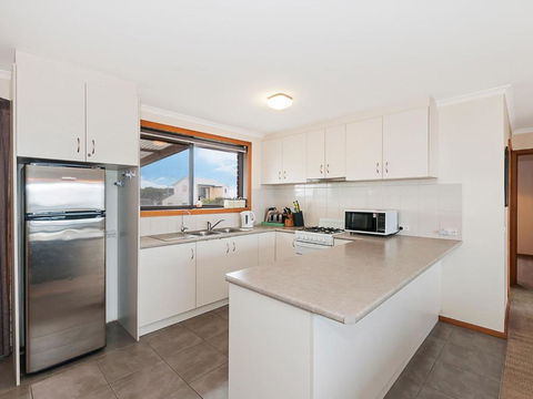 AMBIENCE By THE SEA - Your Accommodation 1