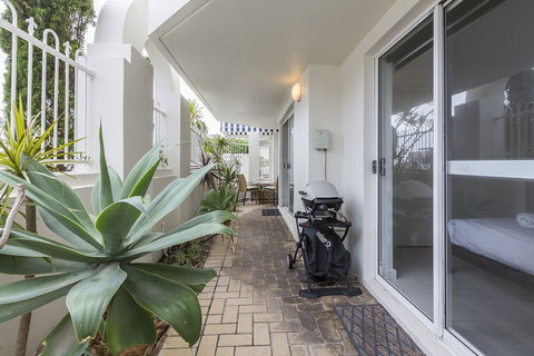 Cottesloe Cove Beach Apartment - Your Accommodation 4