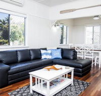 Urangan Harbour Cottage - Your Accommodation