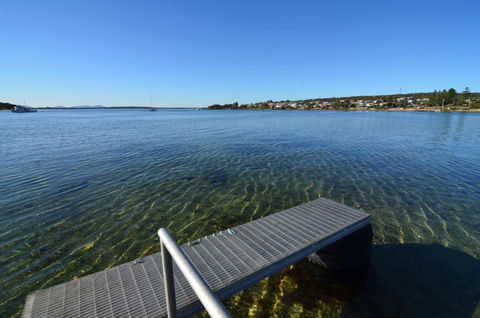 CDC 625 Beach House Incl.rear 2BR Studio - Your Accommodation 1