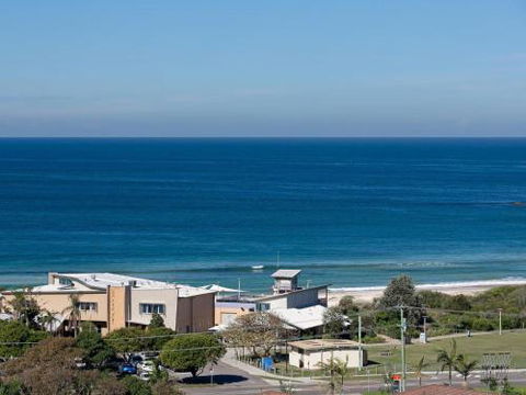 Venabu On Garuwa 20 Garuwa Street Spectacular House With Fabulous Views - Your Accommodation 2