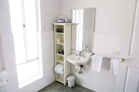 Homewood Cottages - Your Accommodation 5