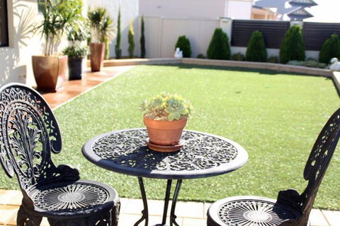 Sunset Retreat - Your Accommodation 5