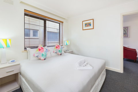 City Edge Serviced Apartments East Melbourne - Your Accommodation 5