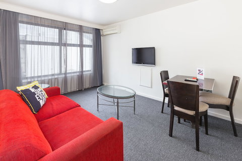 City Edge Serviced Apartments East Melbourne - Your Accommodation 1