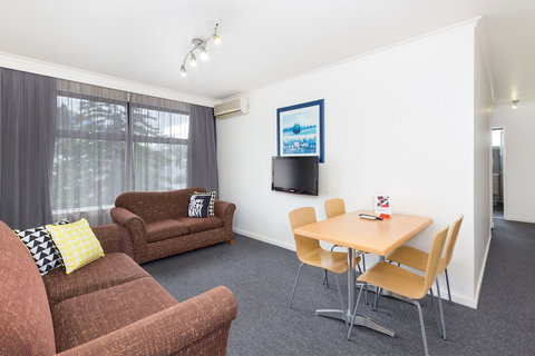 City Edge Serviced Apartments East Melbourne - Your Accommodation 3