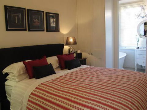 Andres Mews Luxury Serviced Apartments - Your Accommodation 6