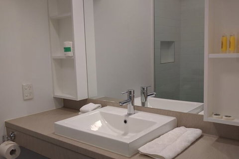 RMIT Village House - Your Accommodation 4