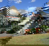 Melville House - Your Accommodation