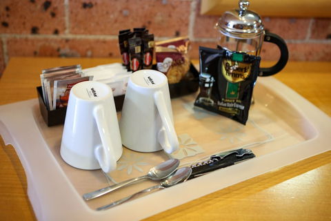 Akuna Motor Inn And Apartments - Your Accommodation 5