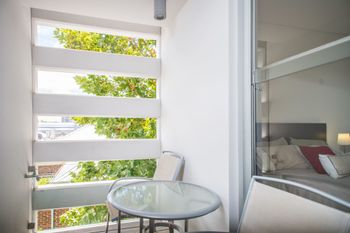 Apartment 9 - Your Accommodation 2