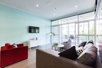 Vance 2Bdr Melbourne Apartment - Your Accommodation 3