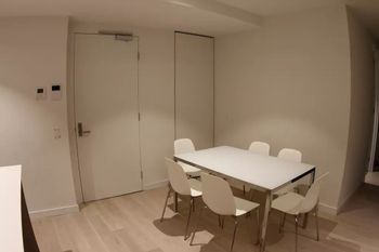 EQ Apartment - Your Accommodation 6