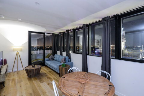 Unil Apartments Glenwaverley - Your Accommodation 2