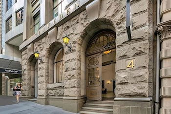 The Apartment Service CLDN4 - Your Accommodation 4