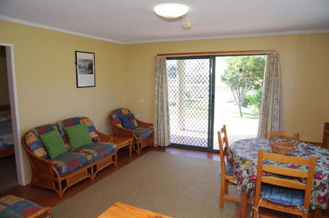 Beachfront 1 25 Willow Street - Your Accommodation 2