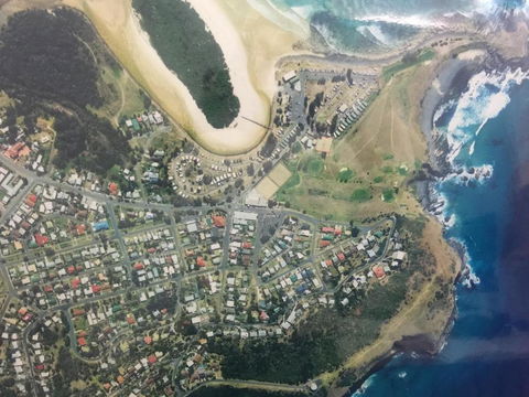 Beachfront 1 25 Willow Street - Your Accommodation 1