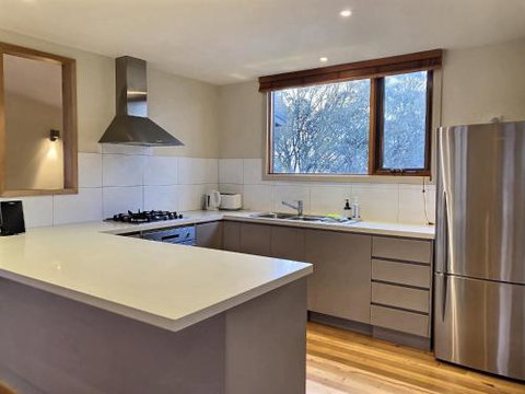 Alpine Walkabout Alpine Getaways - Your Accommodation 4