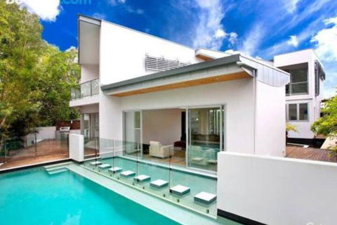 Tranquil Noosa Heads Luxury Home With Private Pool Gym Tennis & Golf - Your Accommodation 6